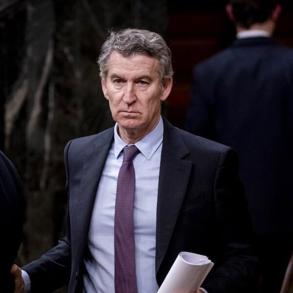 Feijóo asegura que no tiene líneas rojas para llegar a “acuerdos puntuales” con Abascal: “PP y Vox se tienen que entender”