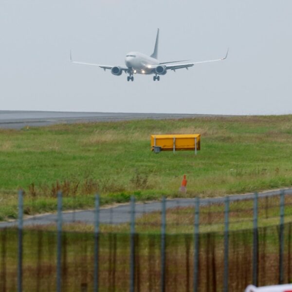 Avanza la investigación policial sobre los vuelos de Epstein en el Reino Unido: nuevas revelaciones