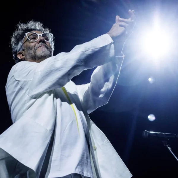 Fito Páez tocó gratis ante 300 mil personas en Rosario