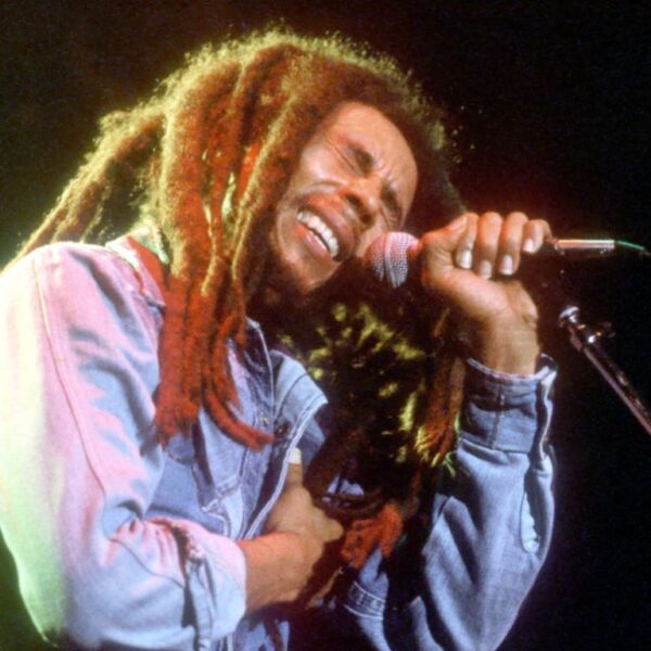 Esperan subastar una rasta de Bob Marley en una cifra récord