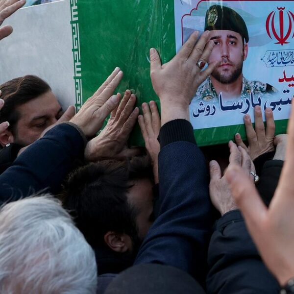 La Guardia Revolucionaria de Irán asegura estar preparada para responder si EEUU e Israel incumplen la tregua