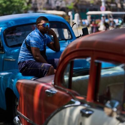 Más aviones espía y drones estadounidenses vigilan Cuba