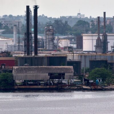 Estados Unidos sanciona a la empresa estatal de petróleo y gas de Cuba, en medio de crecientes tensiones