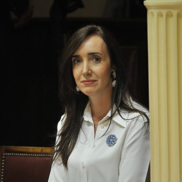 Villarruel, aliados y el PJ presionan para que Adorni se presente en junio en el Senado